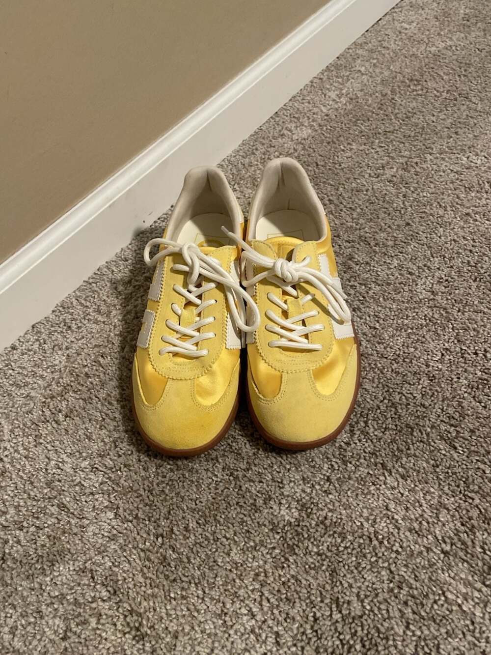 Back 70 Ghost C26 Low Top Sneakers - Banana Yellow size 38